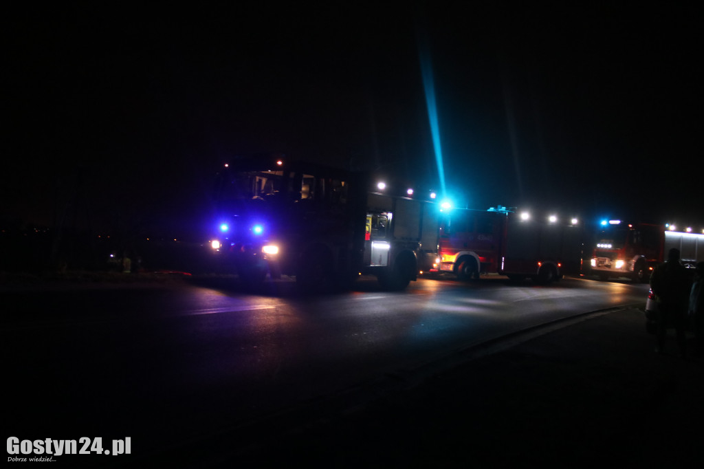 Auto dachowało w rowie na trasie Gostyń - Grabonóg