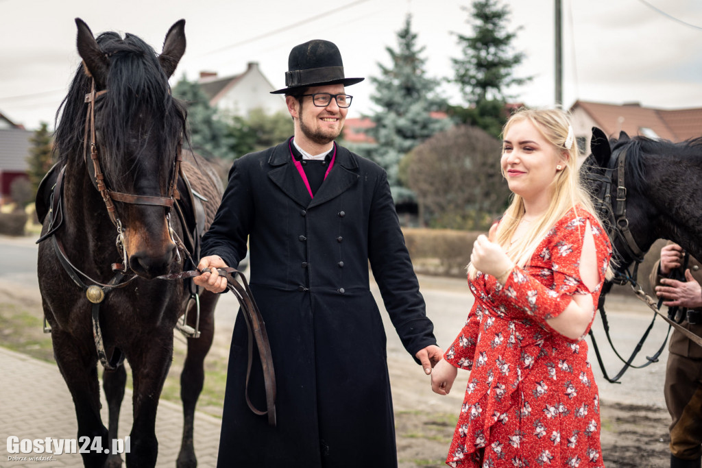 Biskupiańskie zaręczyny Michała i Marty