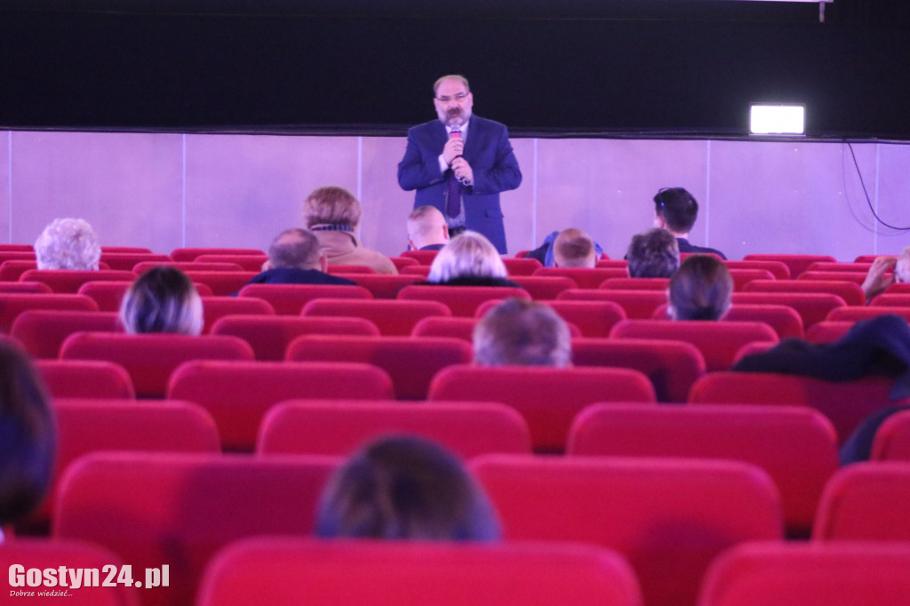 Konferencja popularnonaukowa w gostyńskim kinie