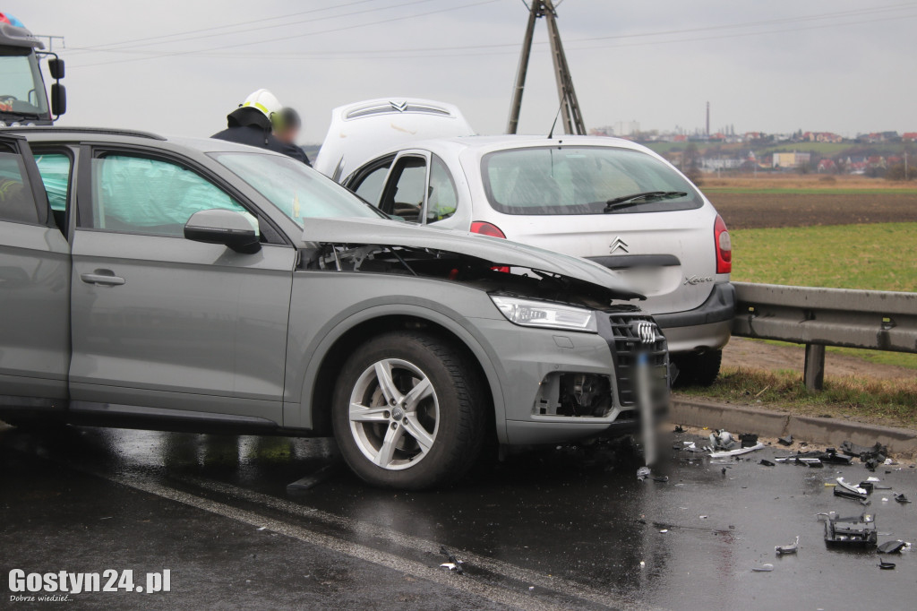 Zderzenie Citroena i Audi na trasie Gostyń-Grabonóg