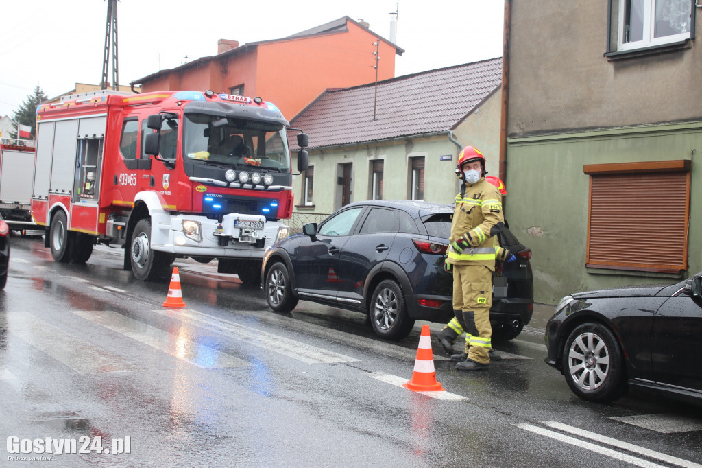 Kolizja na ul. Warszawskiej w Piaskach