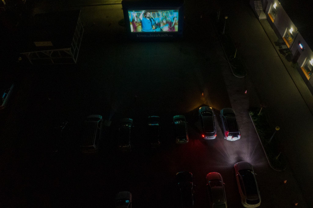 Kino samochodowe w Pępowie