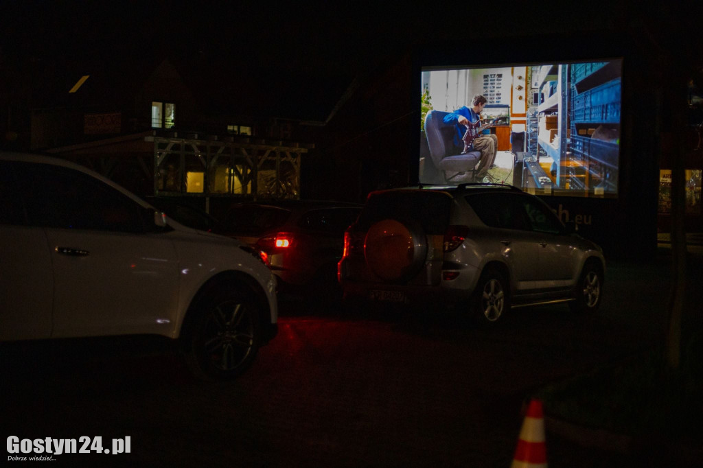 Kino samochodowe w Pępowie