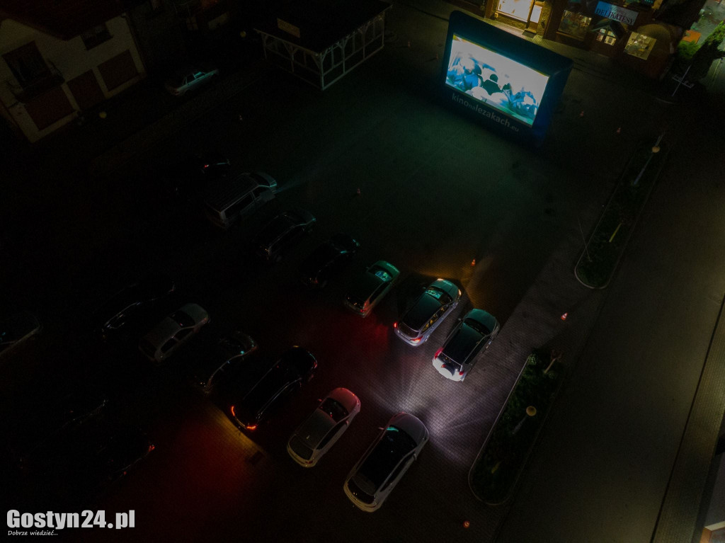 Kino samochodowe w Pępowie