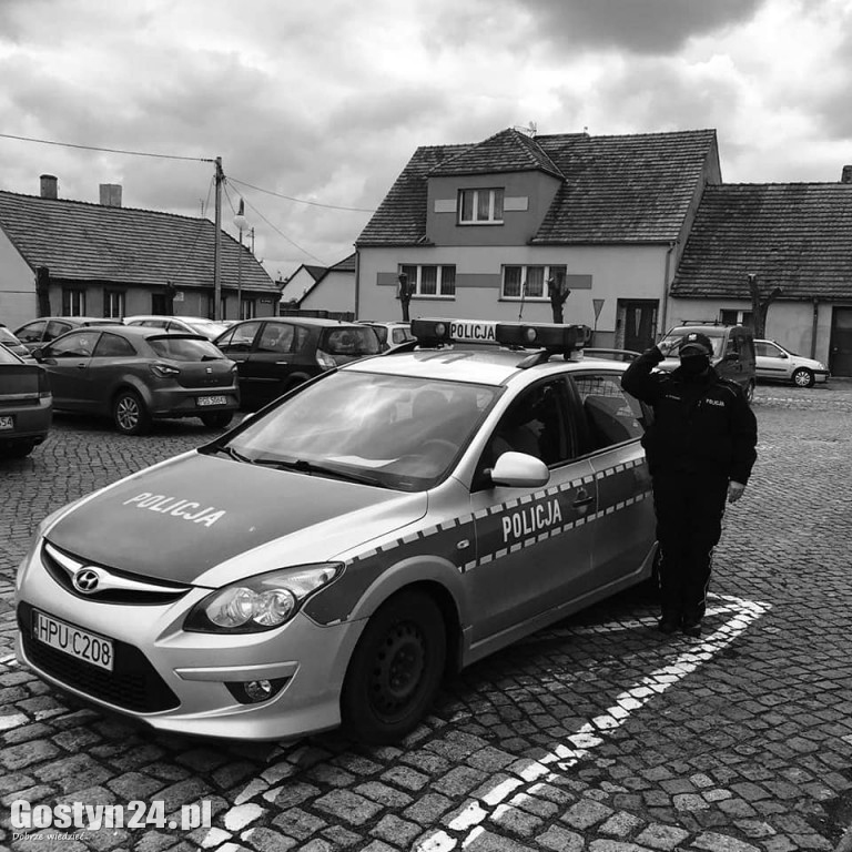 Policjanci z Gostynia oddali hołd zamordowanemu koledze