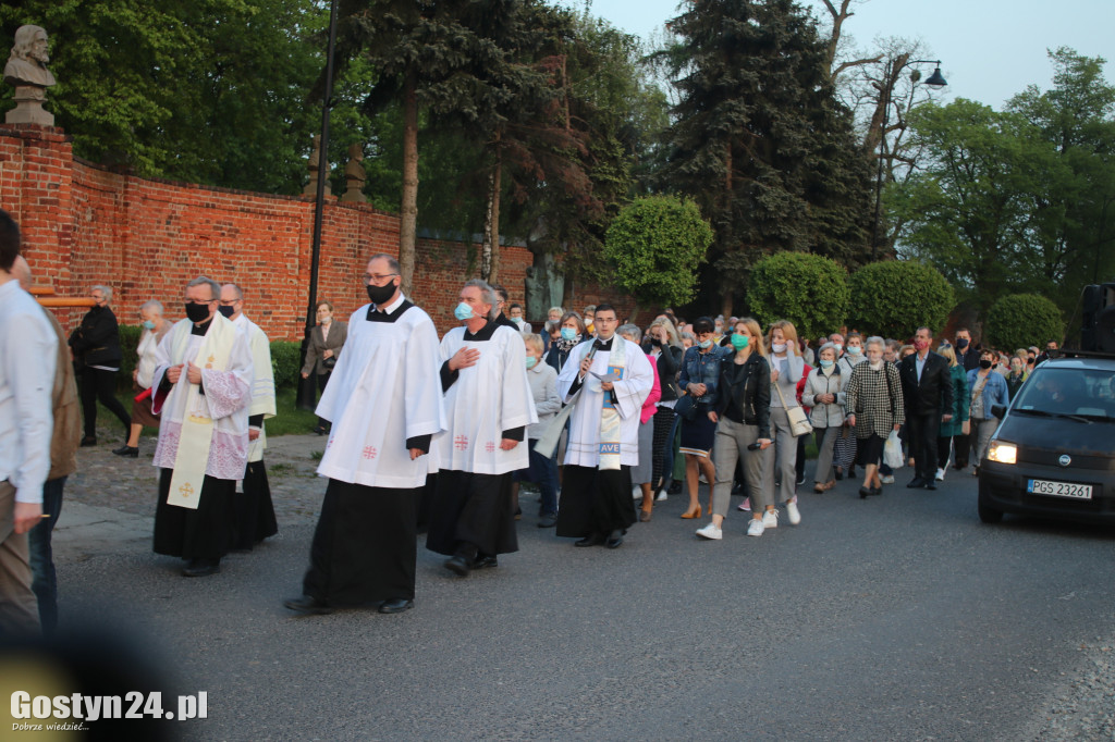 Procesja fatimska ulicami Gostynia