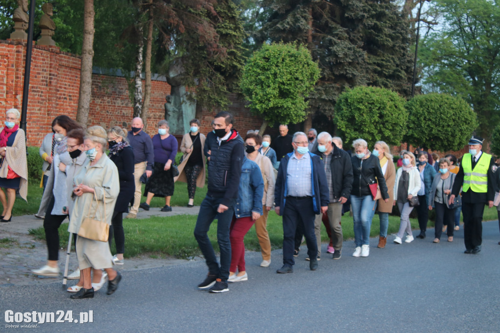 Procesja fatimska ulicami Gostynia