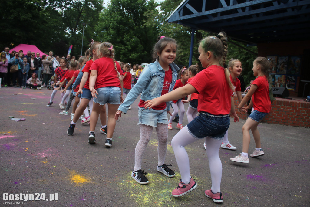 Gala Piosenki Przedszkolnej i Święto Kolorów w Gostyniu