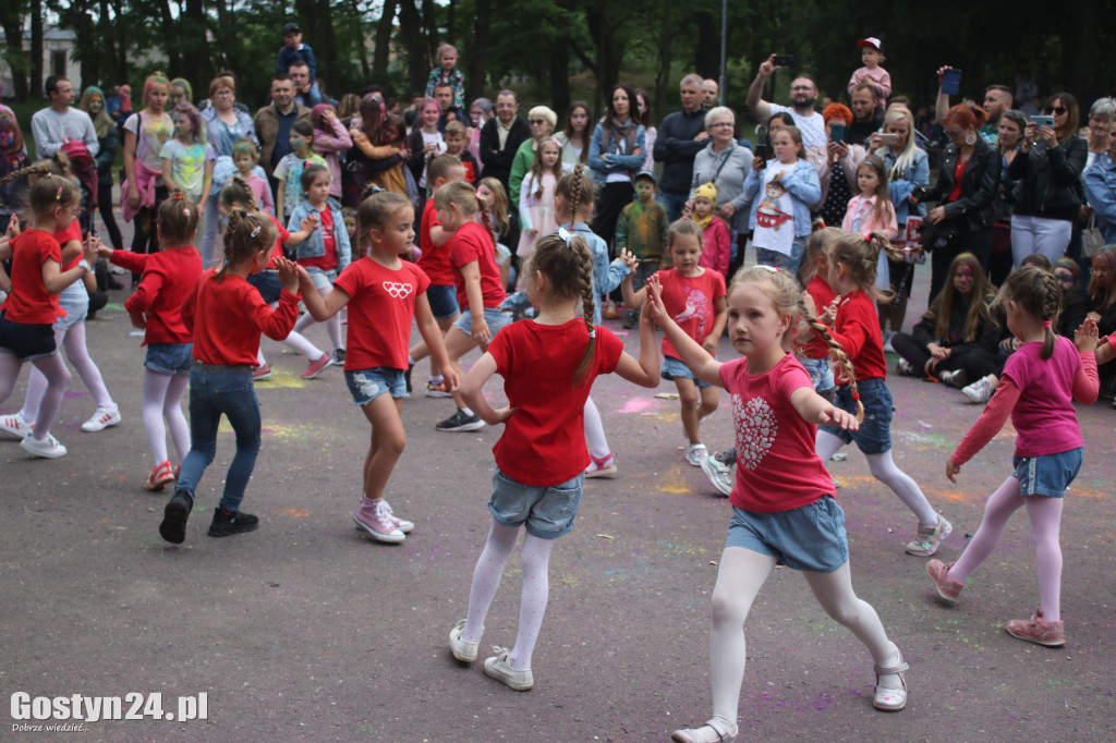 Gala Piosenki Przedszkolnej i Święto Kolorów w Gostyniu