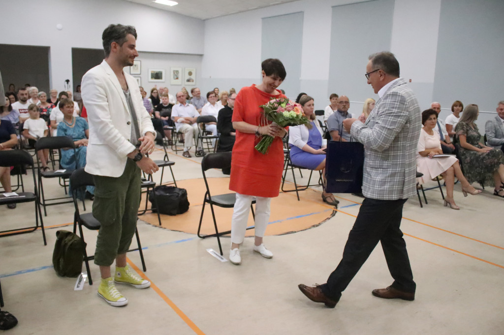 Wystawa Podobieństwa i Różnice w GOKSiAL w Pępowie