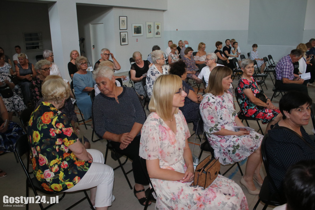 Wystawa Podobieństwa i Różnice w GOKSiAL w Pępowie