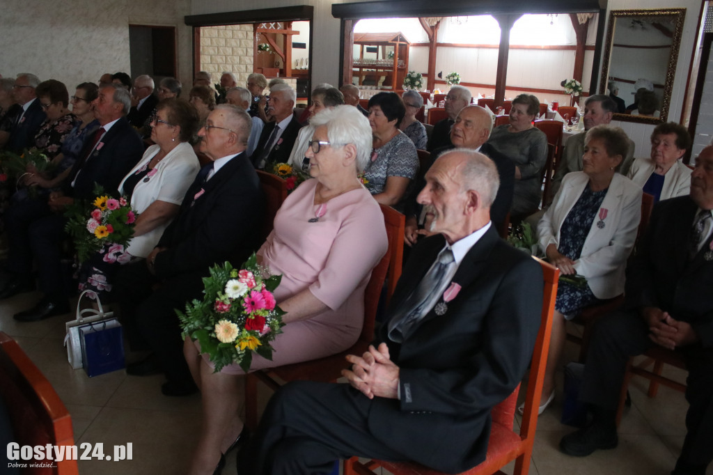 Wręczenie medali za długoletnie pożycie w gminie Pępowo