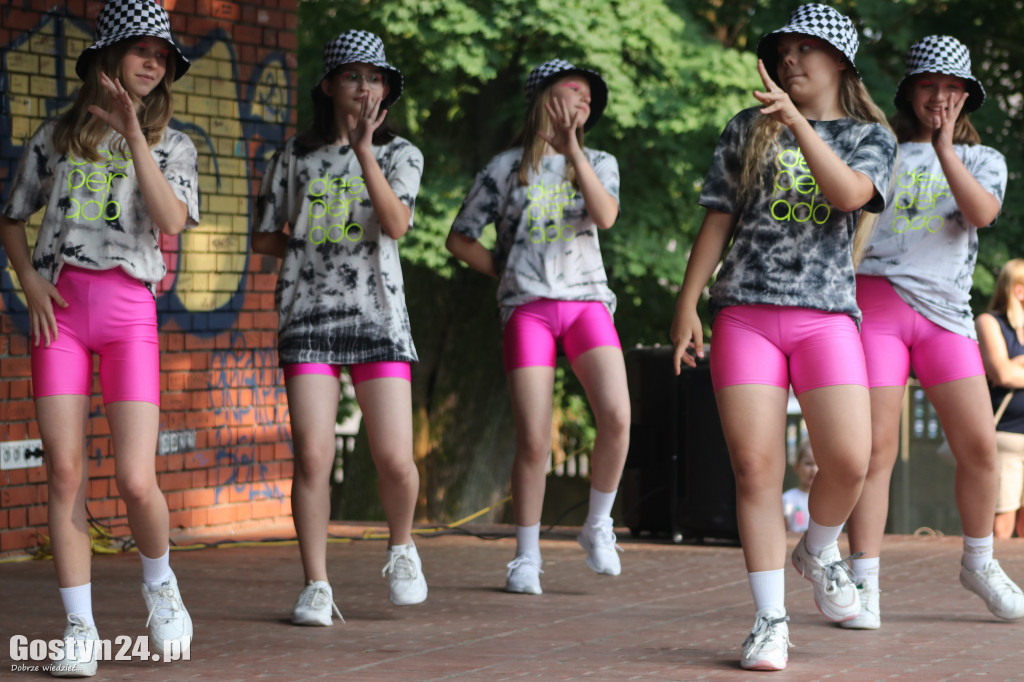 Wituś Dance Challenge w parku miejskim