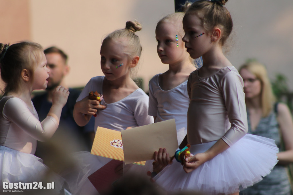 Wituś Dance Challenge w parku miejskim