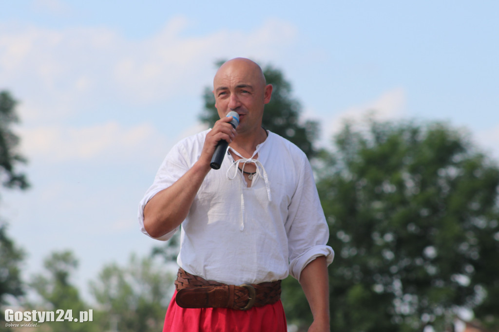 Zawody konne i pokaz kaskaderski w Pępowie
