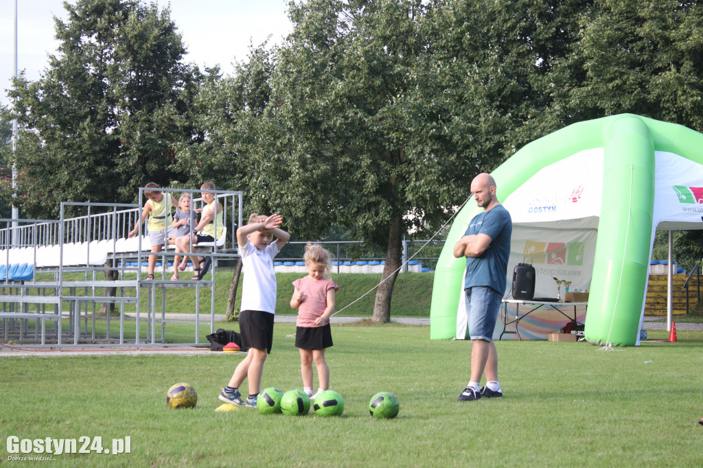 Sportowe Potyczki Rodzinne na gostyńskim stadionie