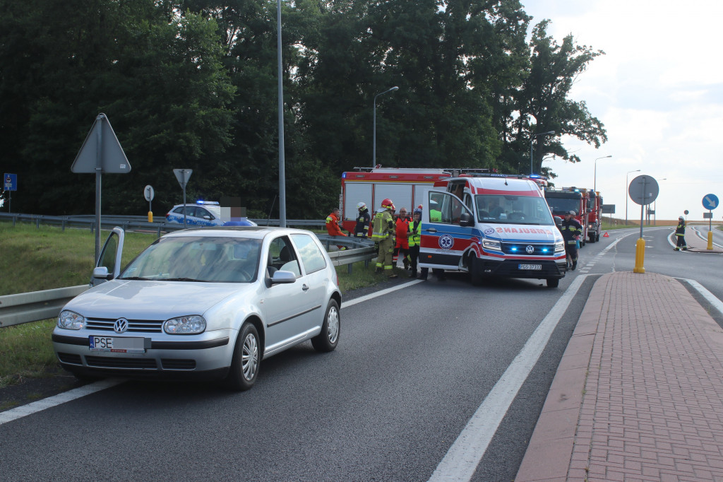 Zderzenie dwóch samochodów na obwodnicy Borku Wlkp.