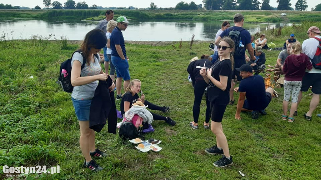Wakacyjny Spływ Kajakowy organizowany przez OSiR Poniec