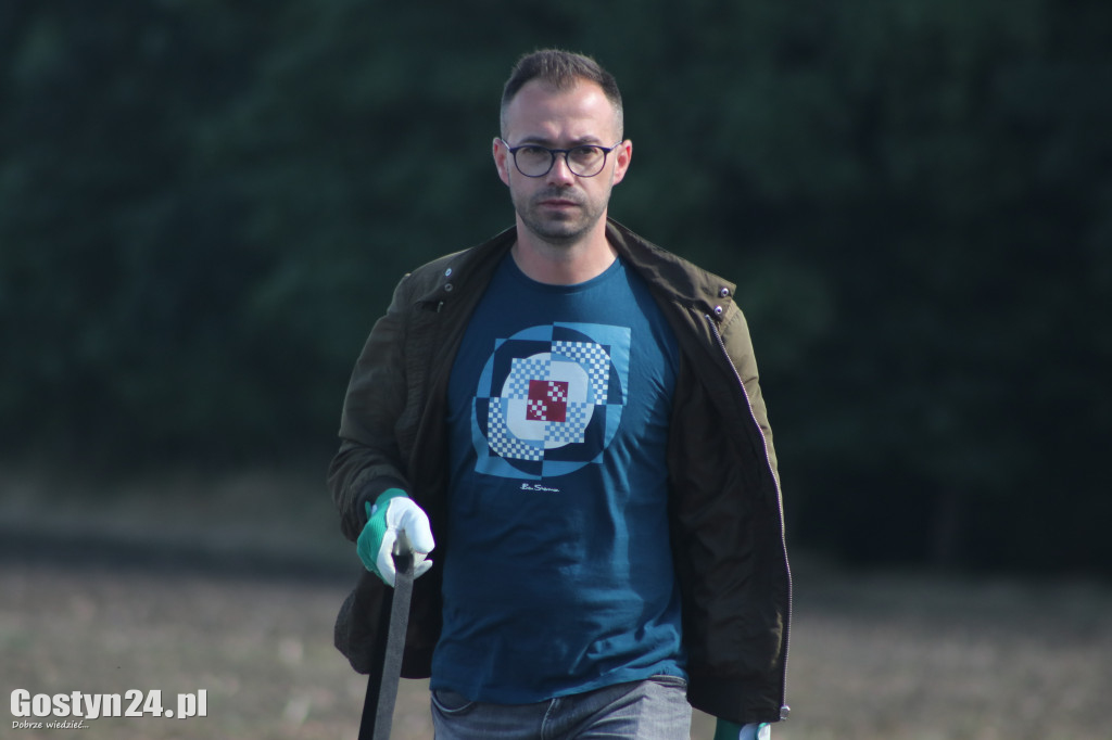 Poszukiwania na polach pod Poniecem
