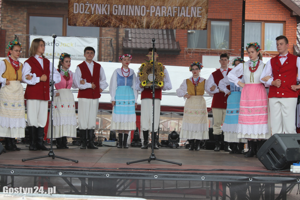 Dożynki gminno - parafialne w Pępowie