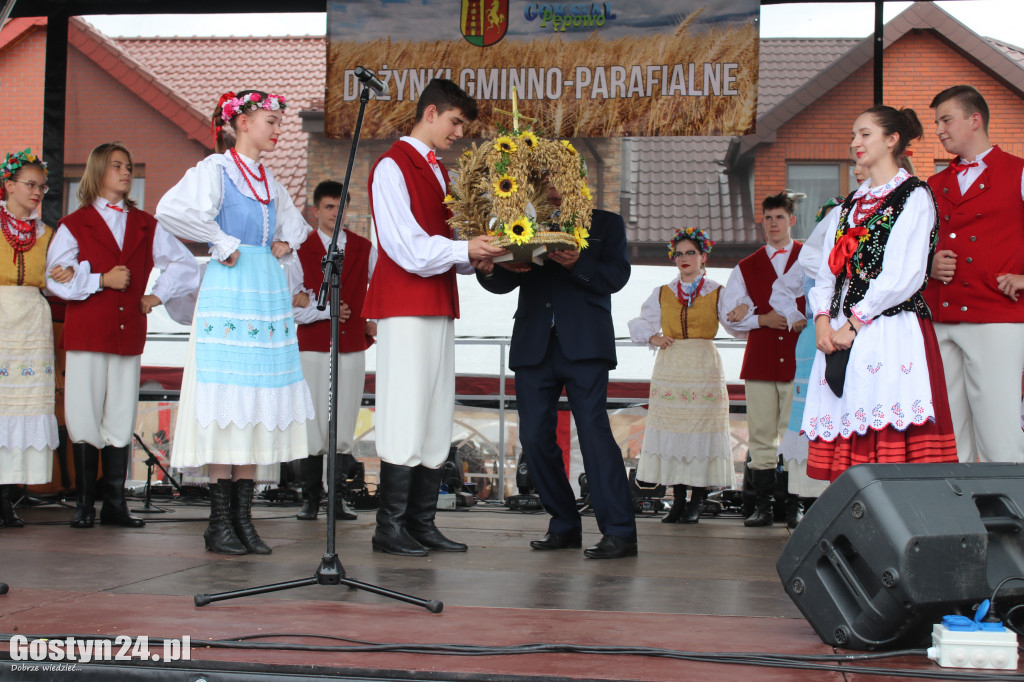 Dożynki gminno - parafialne w Pępowie
