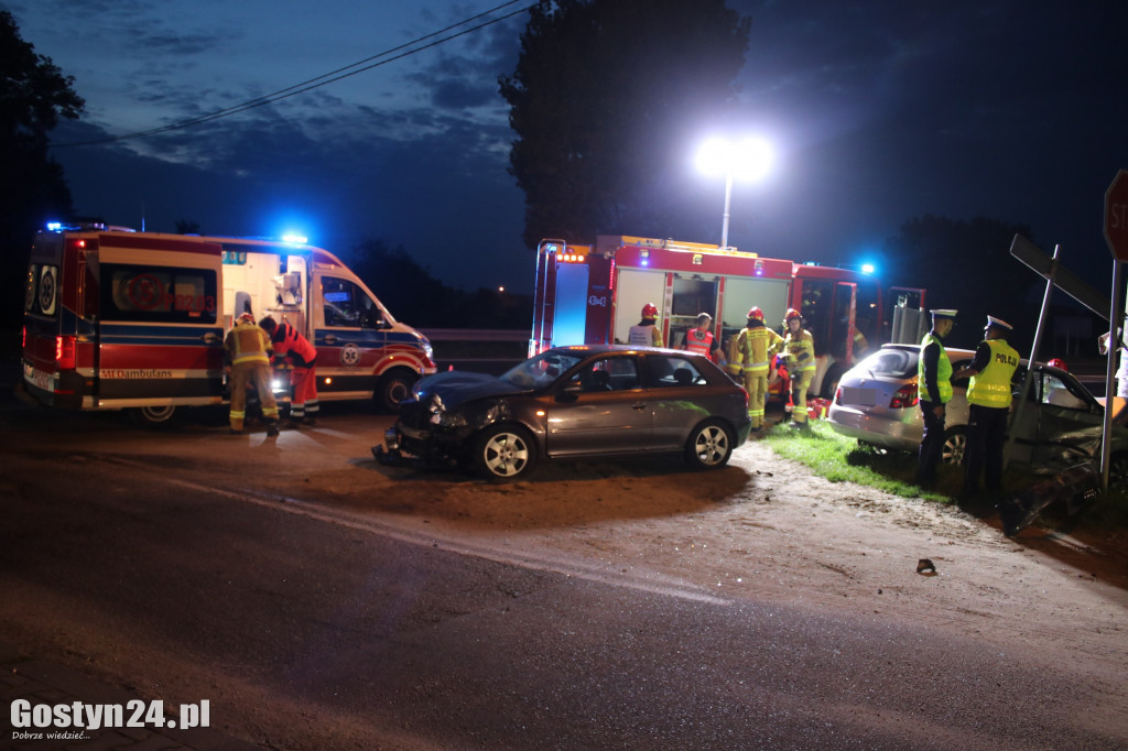Wypadek na skrzyżowaniu w Kunowie