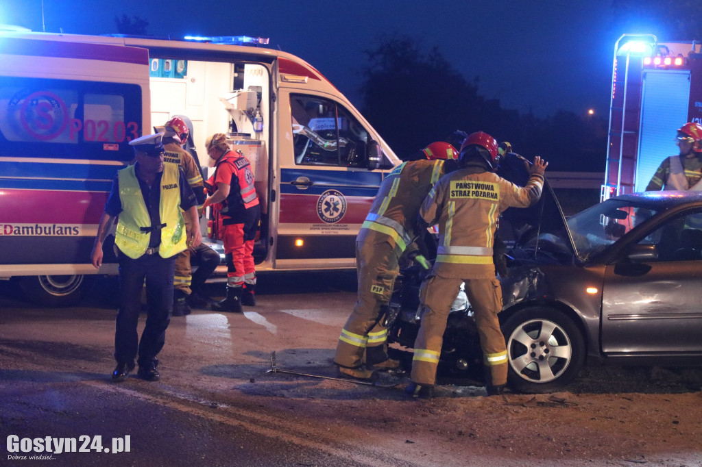 Wypadek na skrzyżowaniu w Kunowie
