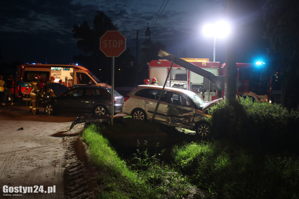 Wypadek na skrzyżowaniu w Kunowie