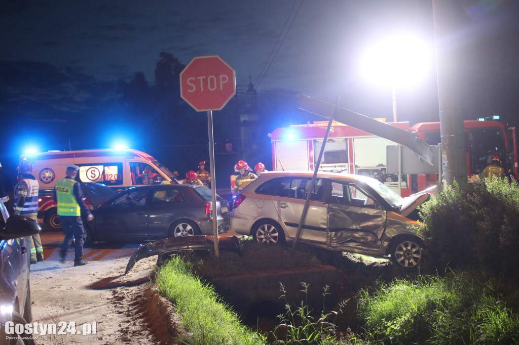 Wypadek na skrzyżowaniu w Kunowie