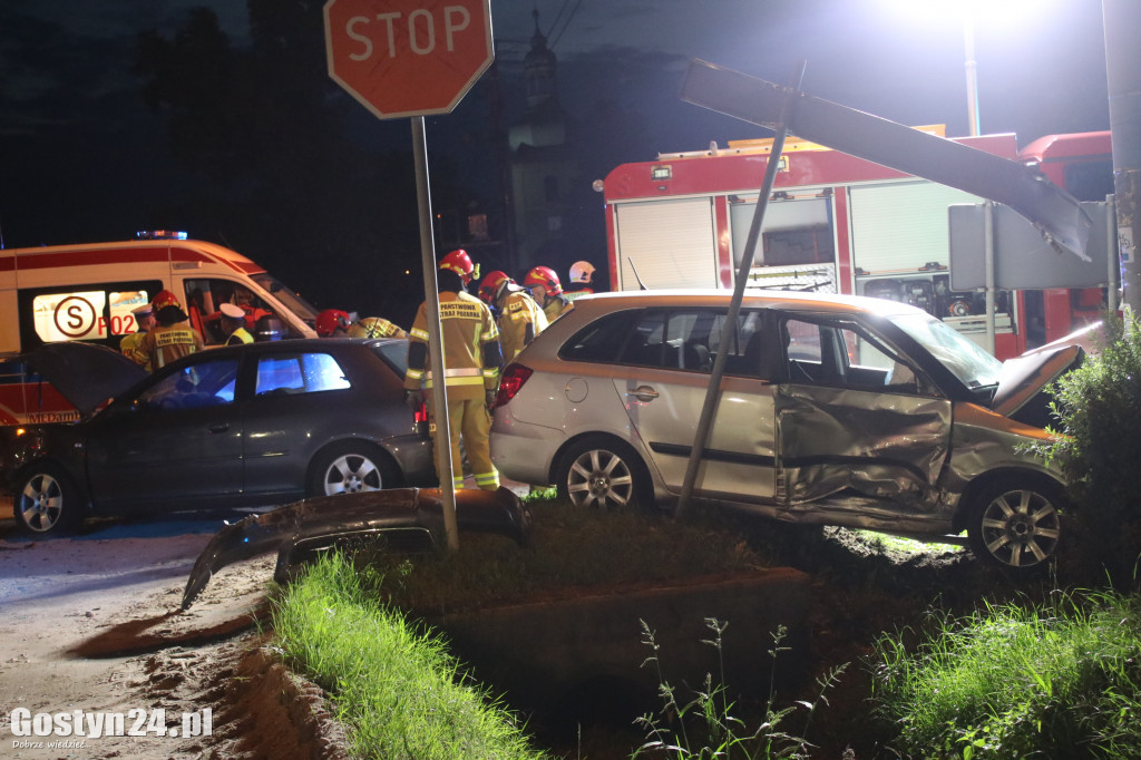 Wypadek na skrzyżowaniu w Kunowie