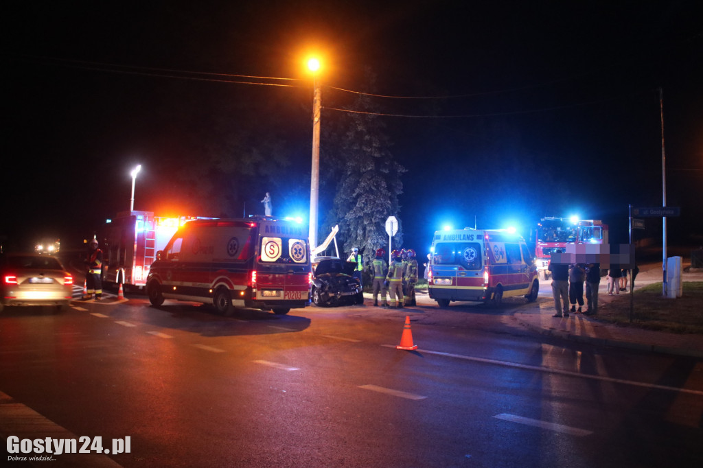 Wypadek na skrzyżowaniu w Kunowie