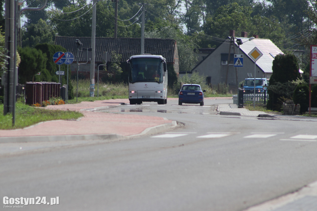 Wyremontowana droga w Dzięczynie