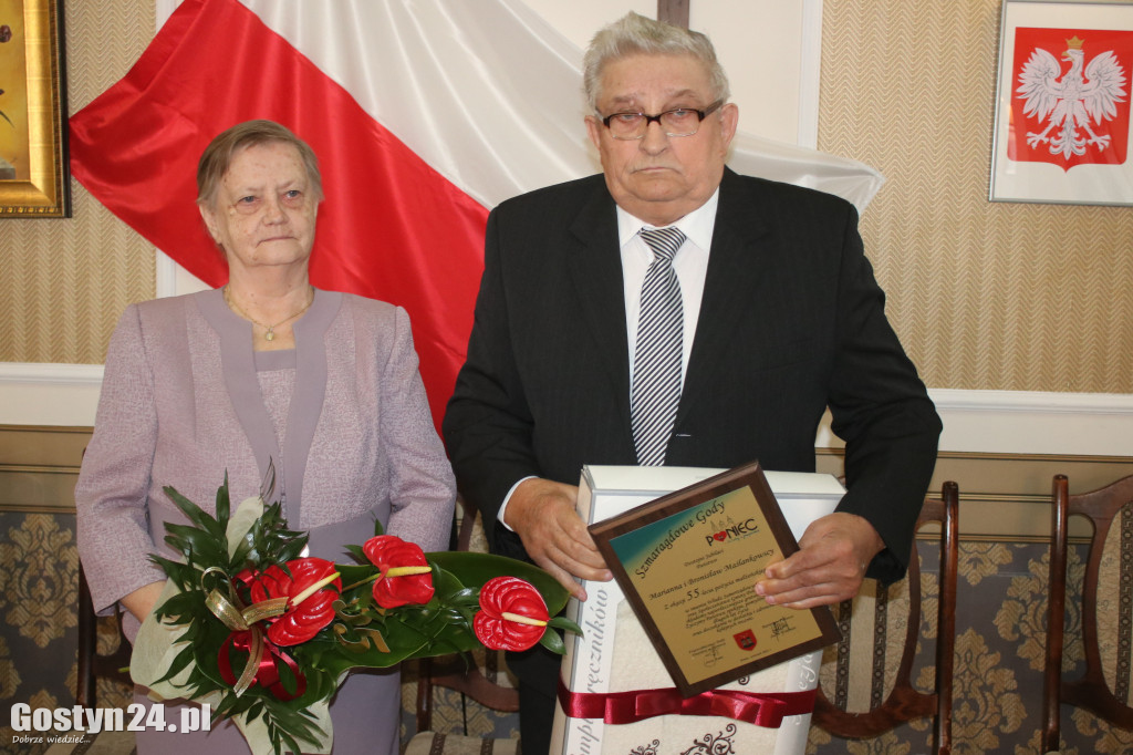 Uroczystość wręczenia medali za długoletnie pożycie w Poniecu