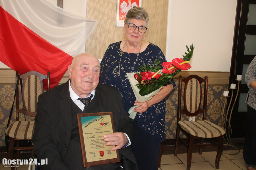 Uroczystość wręczenia medali za długoletnie pożycie w Poniecu