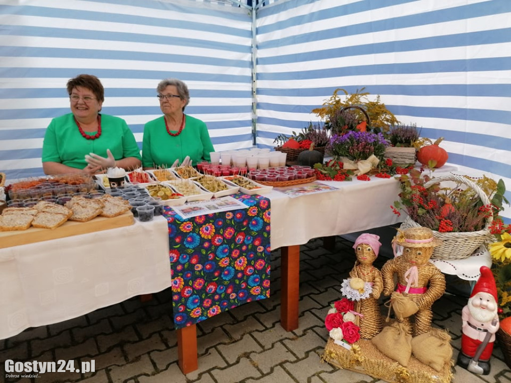 Festyn KGW w ramach Narodowego Punktu Szczepień w Głuchowie