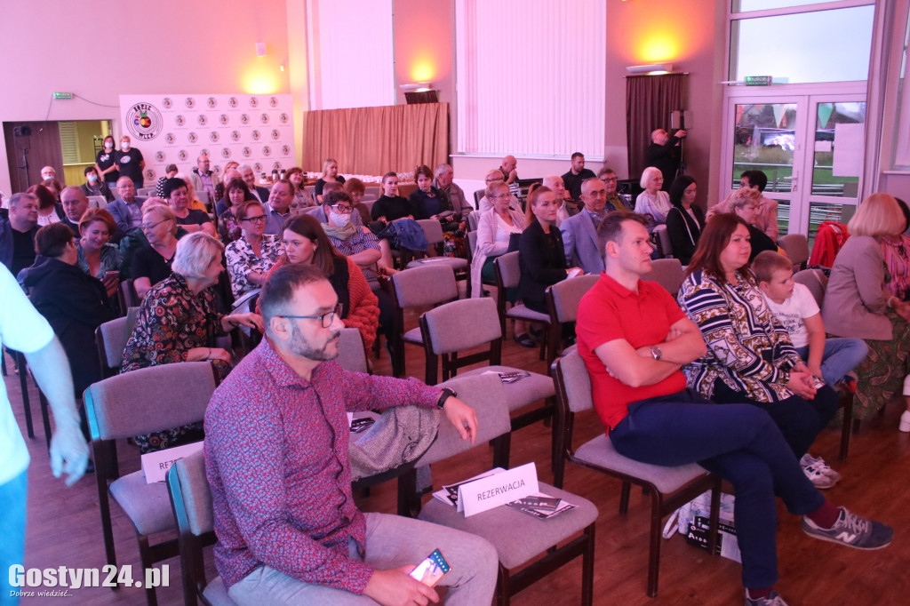 Tangonalia 202. Artyści wystąpili  na scenie ośrodka kultury