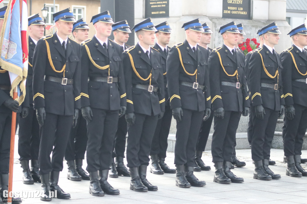 Nadanie i przekazanie sztandaru KP PSP Gostyń