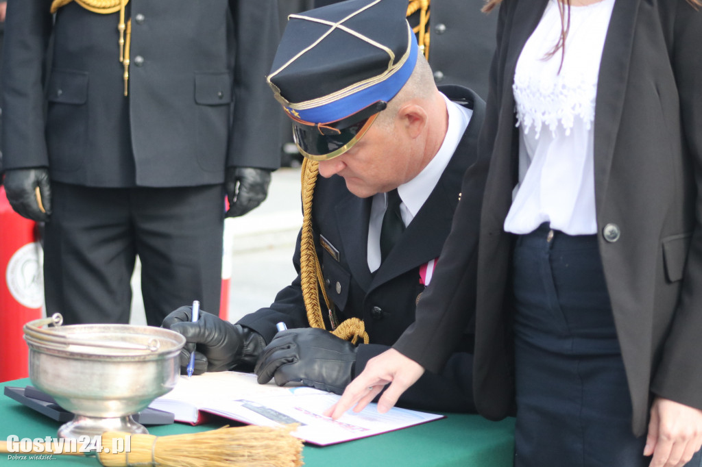 Nadanie i przekazanie sztandaru KP PSP Gostyń