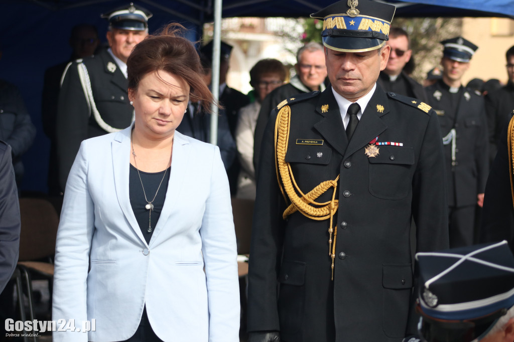 Nadanie i przekazanie sztandaru KP PSP Gostyń