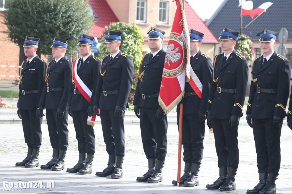 Nadanie i przekazanie sztandaru KP PSP Gostyń