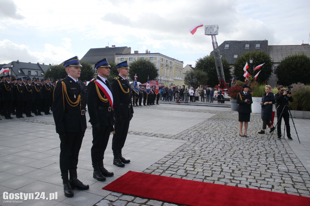 Nadanie i przekazanie sztandaru KP PSP Gostyń