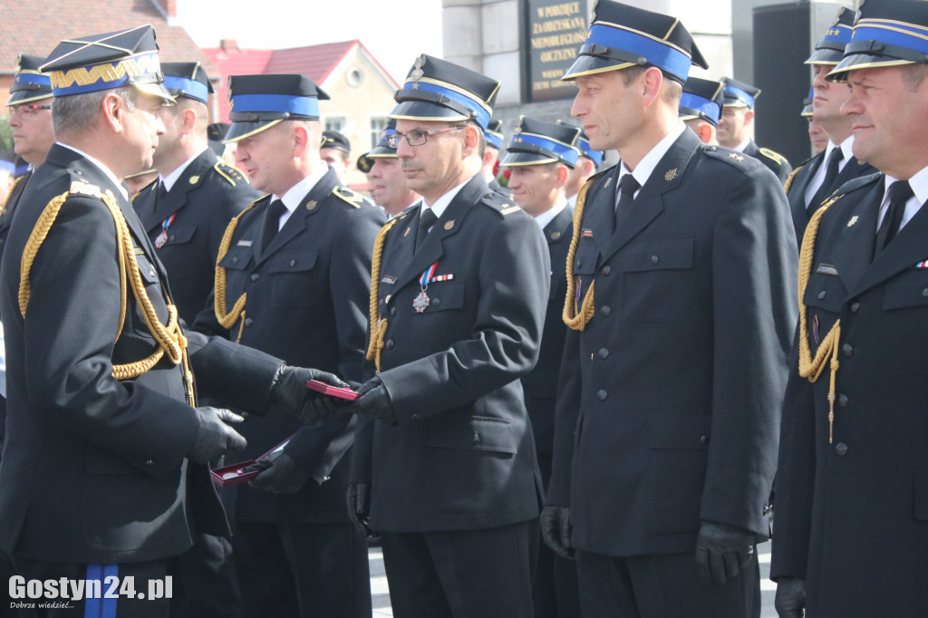 Nadanie i przekazanie sztandaru KP PSP Gostyń