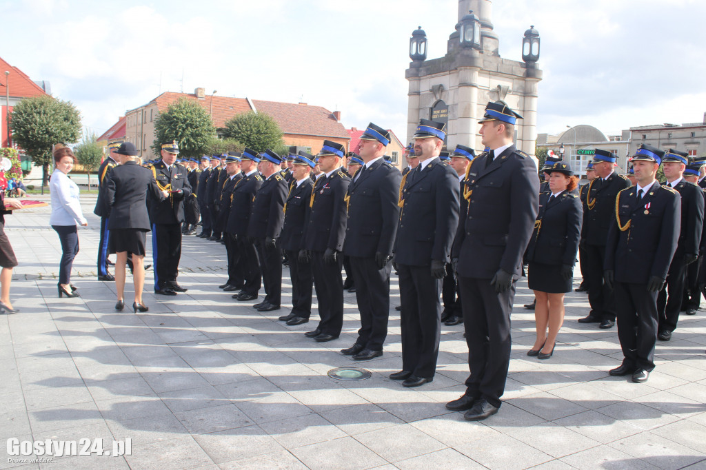 Nadanie i przekazanie sztandaru KP PSP Gostyń