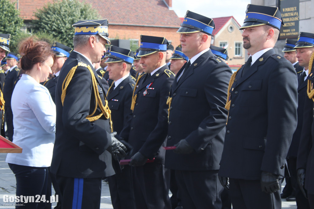 Nadanie i przekazanie sztandaru KP PSP Gostyń