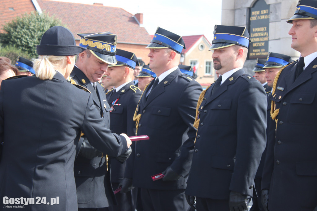Nadanie i przekazanie sztandaru KP PSP Gostyń