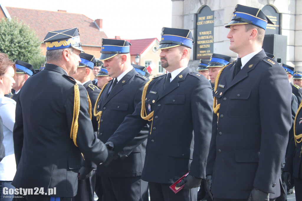 Nadanie i przekazanie sztandaru KP PSP Gostyń