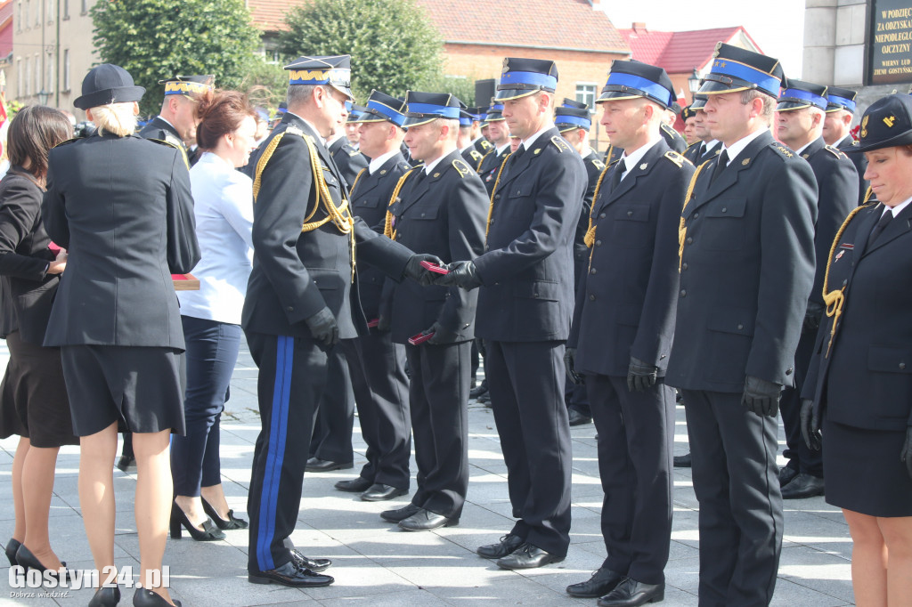 Nadanie i przekazanie sztandaru KP PSP Gostyń