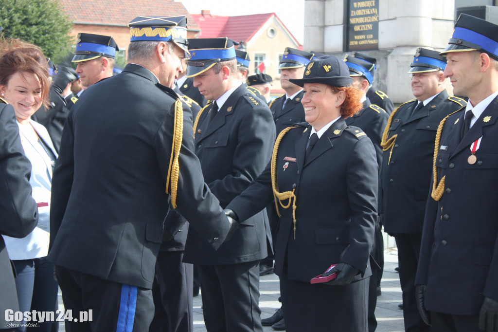 Nadanie i przekazanie sztandaru KP PSP Gostyń