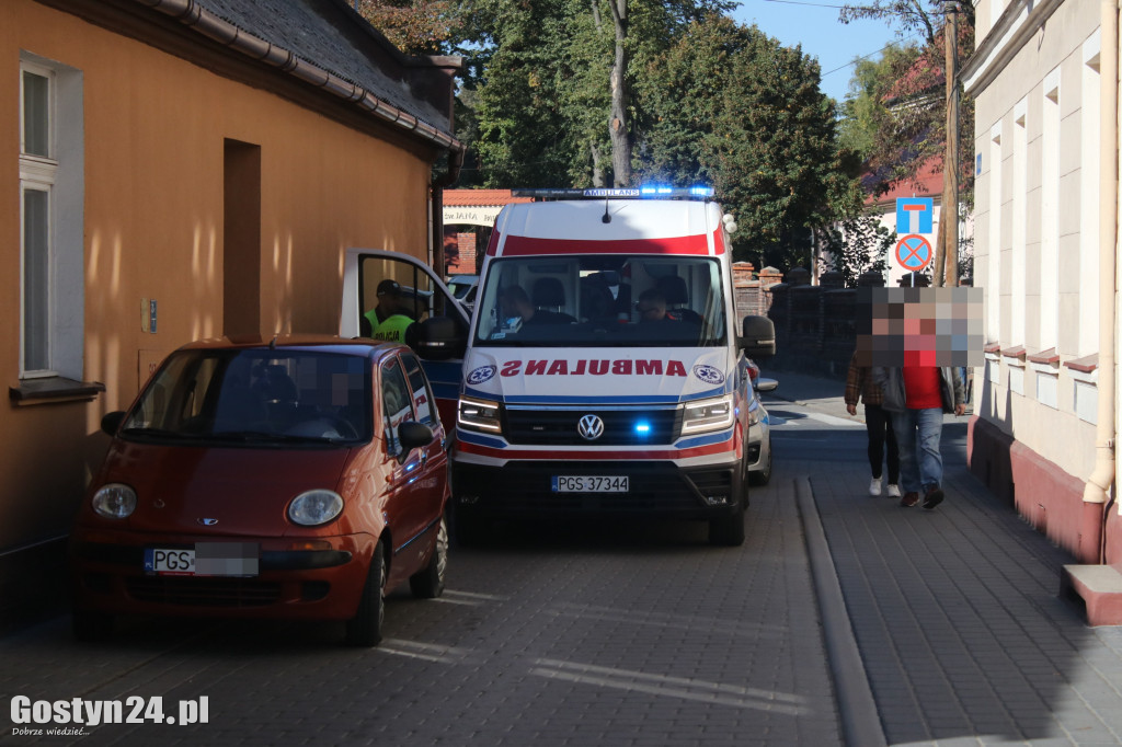 Potrącenie pieszej w centrum Krobi. Autem kierował 83-latek