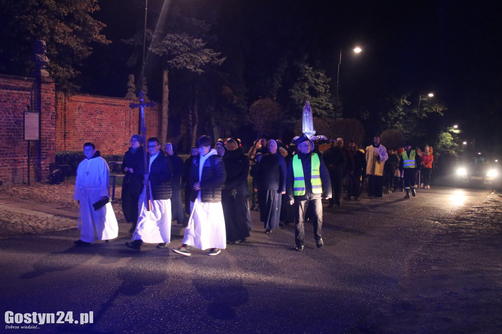Ostatni w tym roku procesja fatimska ulicami Gostynia
